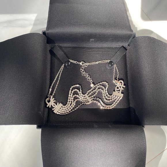 CHANEL 2022A CLASSIC SILVER TONE CC 19 LOGO CHOKER NECKLACE WHITE BLACK CRYSTALS - Picture 15 of 15